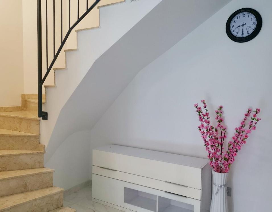 Duplex / Beach 3Min/ Bcn Center 10Min/Tren 2Min Appartamento Sant Adrià de Besòs Esterno foto